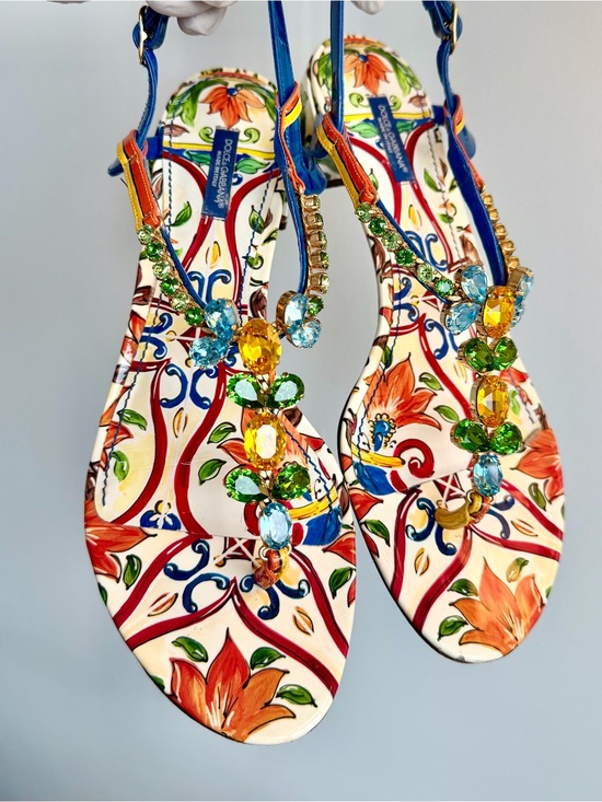Dolce & Gabbana Shoes - Dolce & Gabbana Majolica Jeweled Sandals. 40,5.